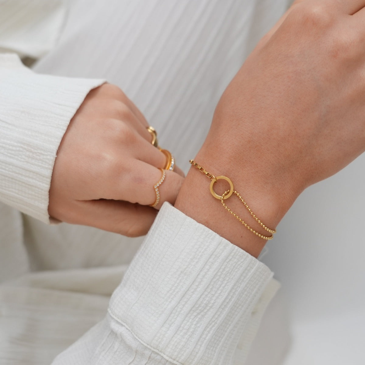 Une Bracelet 18K Gold Plated