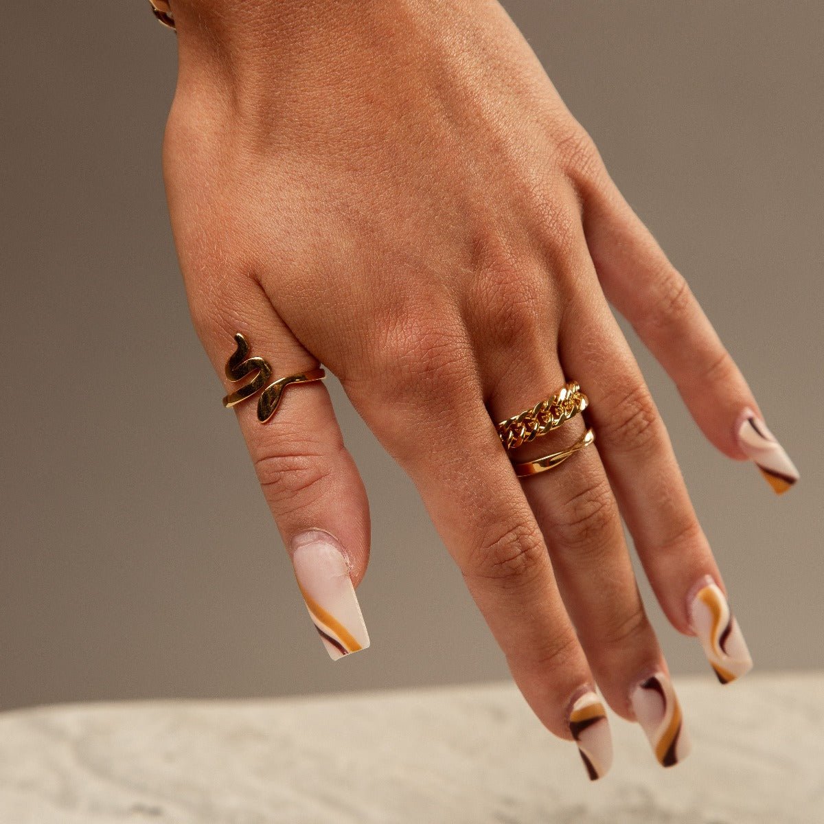 Twisted Band Ring 18K Gold Plated