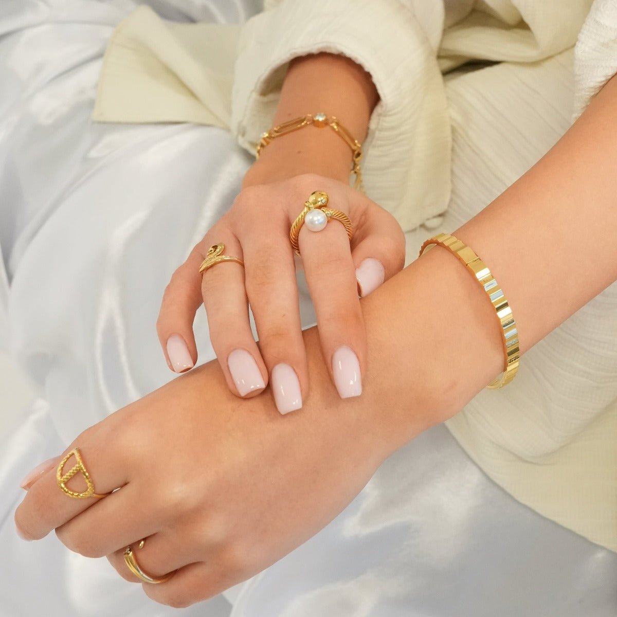 Elegance Pearl Ring 18K Gold Plated