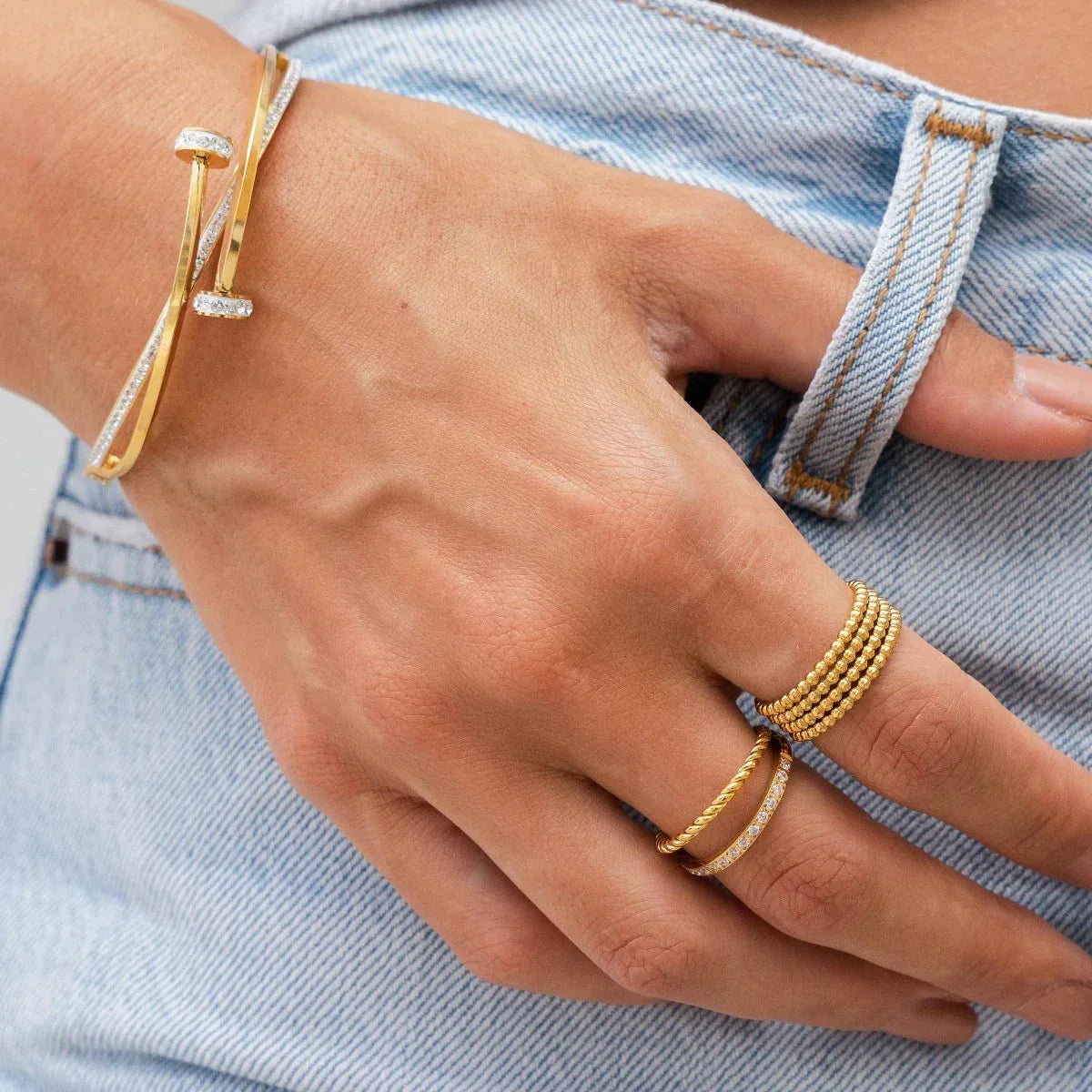 Iconic Sphere Ring 18K Gold Plated