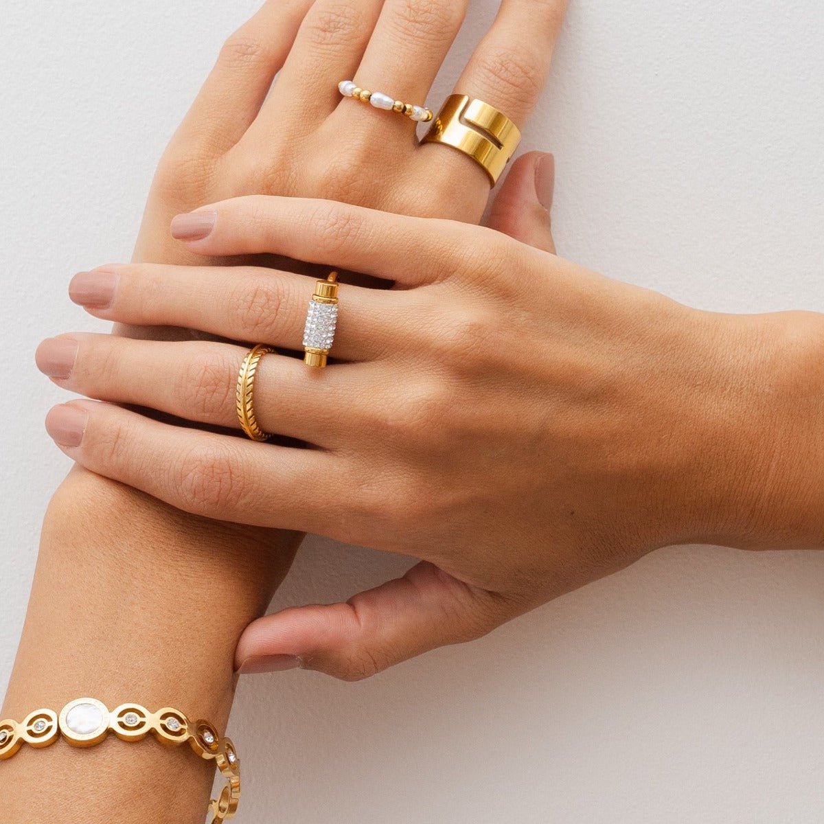 Glitz Rotating Ring 18K Gold Plated