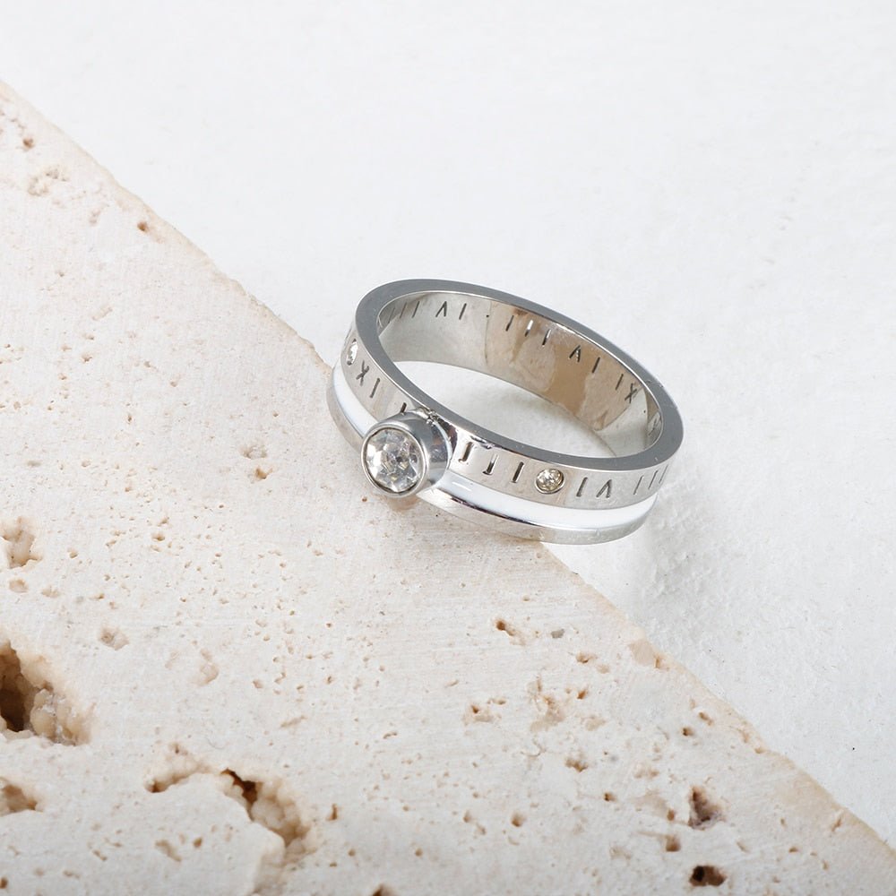 Queen Crystal Stone Ring – Silver