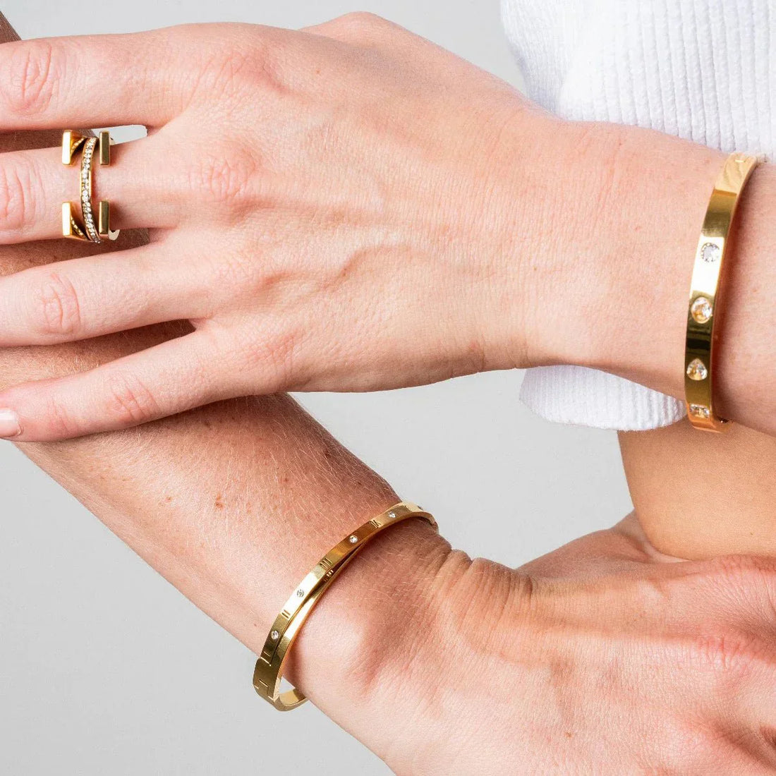 Interlaced Roman Numeral Bangle 18K Gold Plated