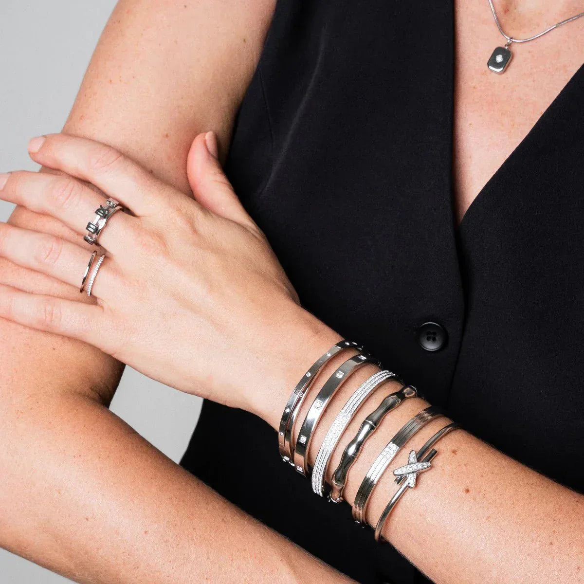 Interlaced Roman Numeral Bangle – Silver