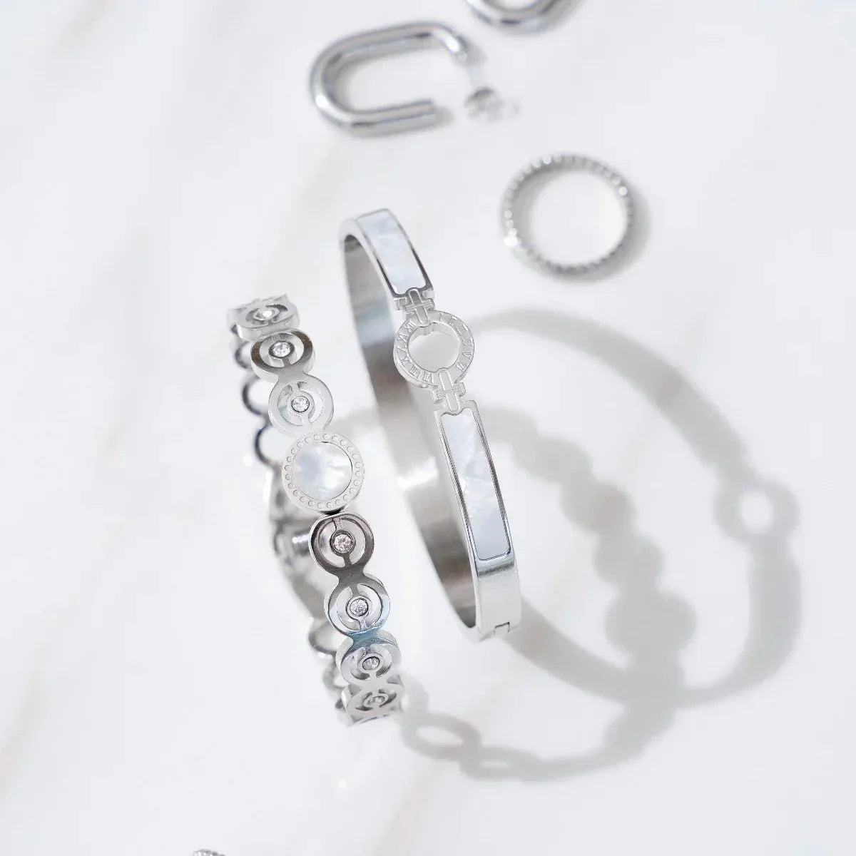 Aura Bangle – Silver