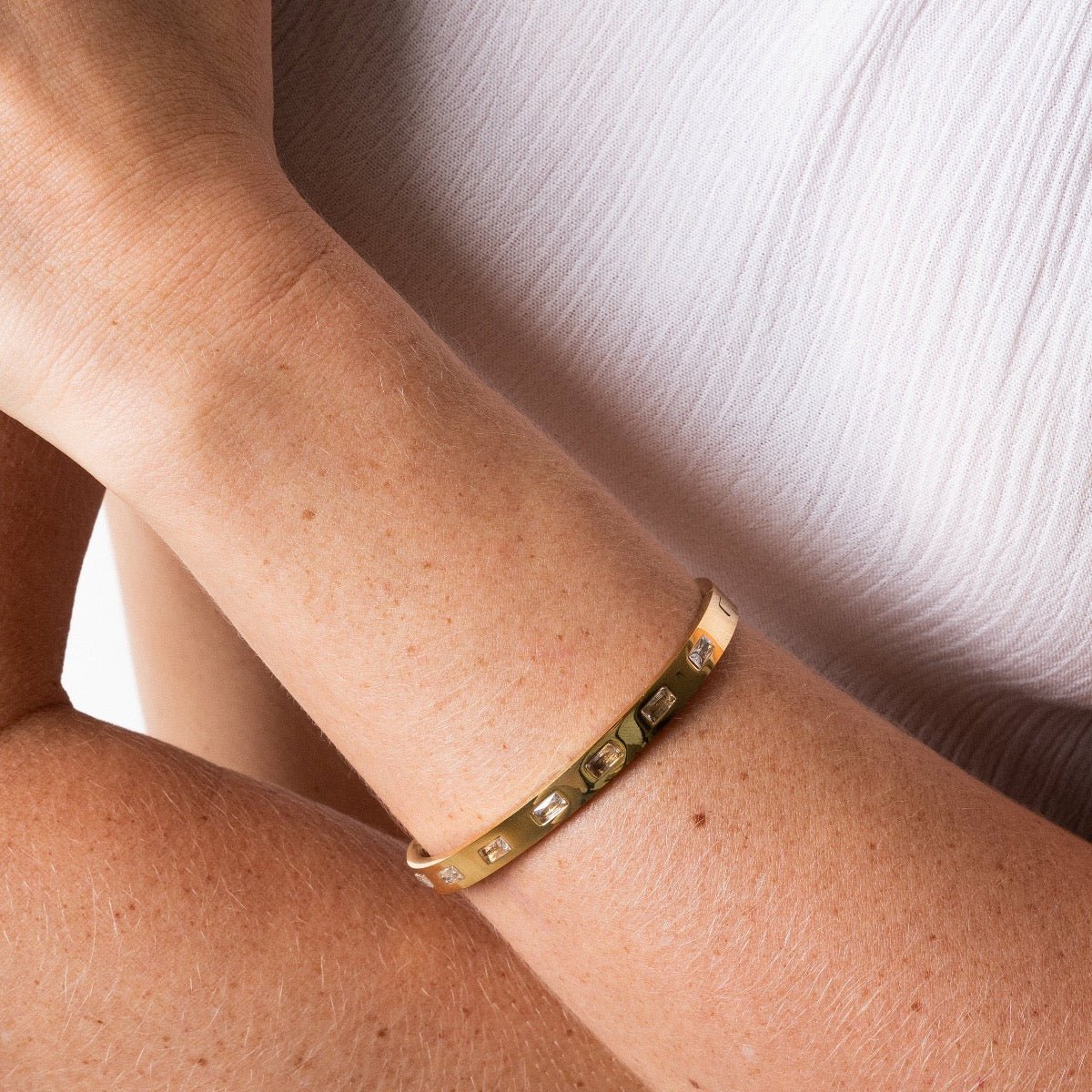 Carved Bangle 18K Gold Plated