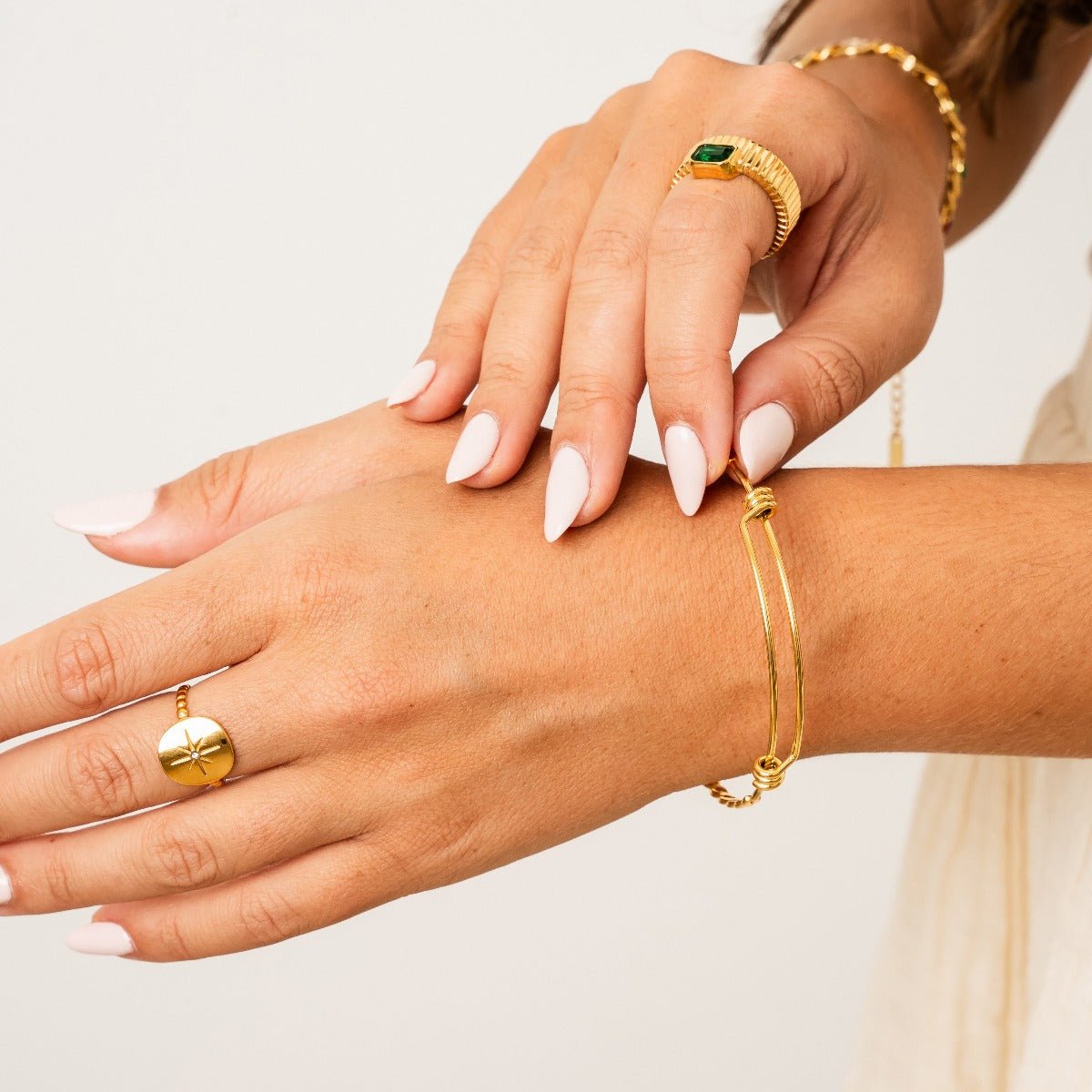 Eva Delicate Bangle 18K Gold Plated