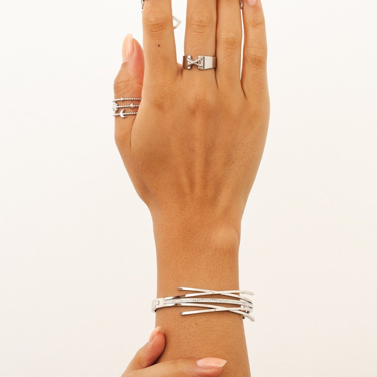 Florence Zirconia Bangle – Silver