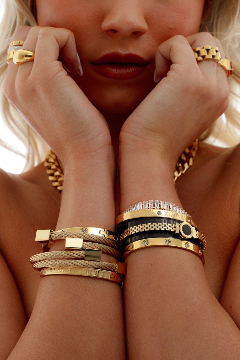 Hera Onyx Stone Bangle 18K Gold Plated