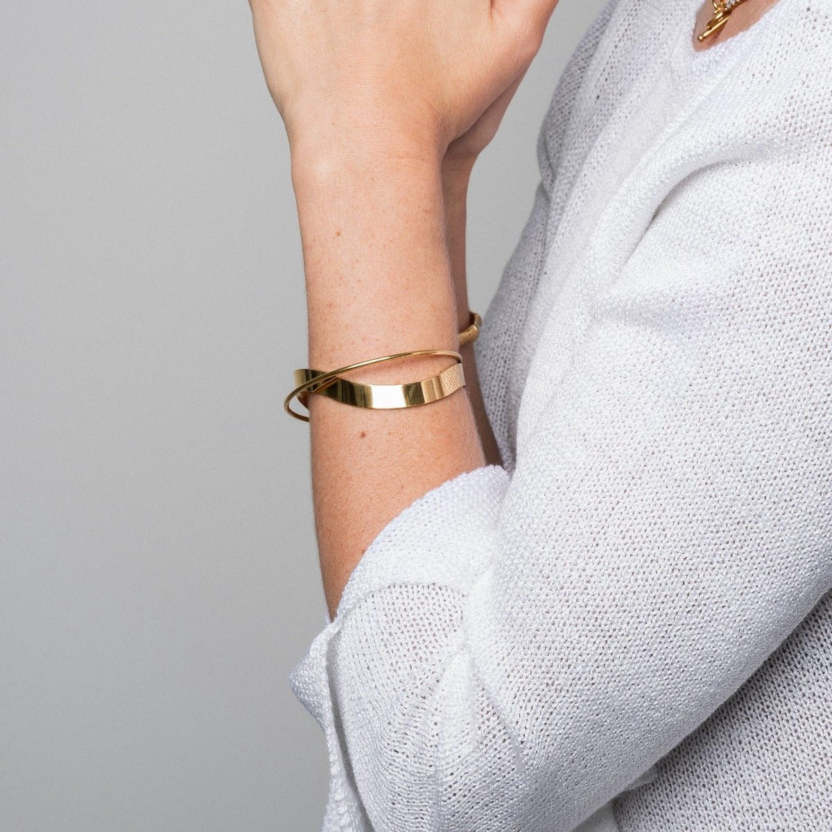 Inter Bangle 18K Gold Plated