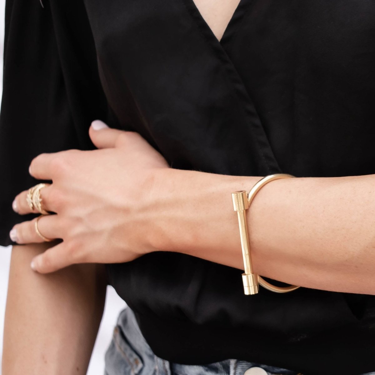 Screw Cuff Bangle 18K Gold Plated