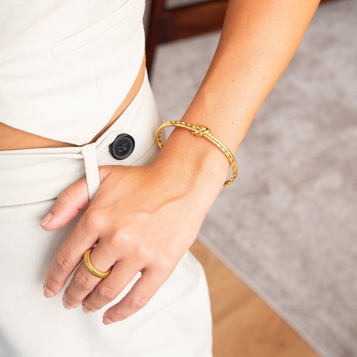 Twisted Knot Bangle 18K Gold Plated