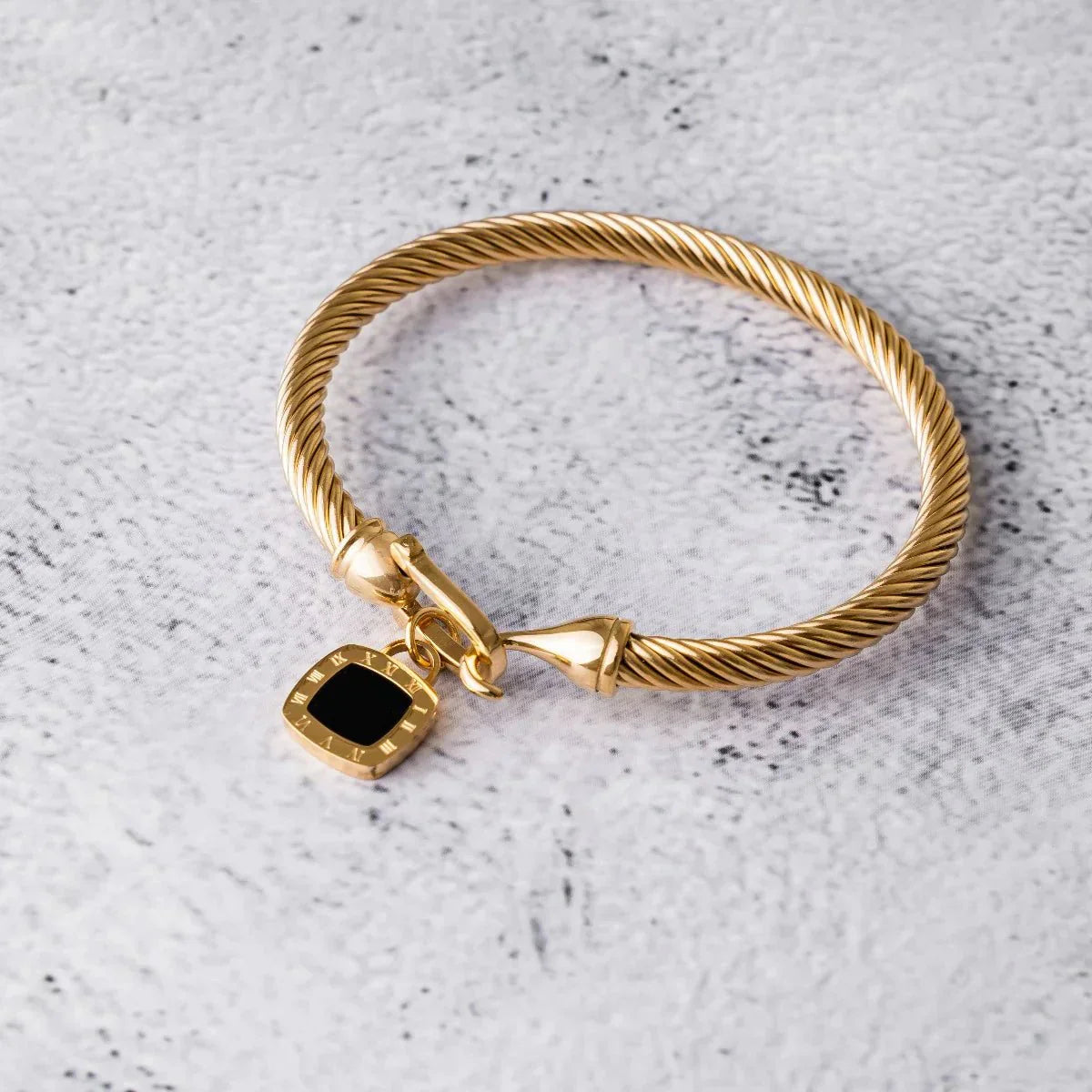 Square Onyx Pendant Bangle 18K Gold Plated