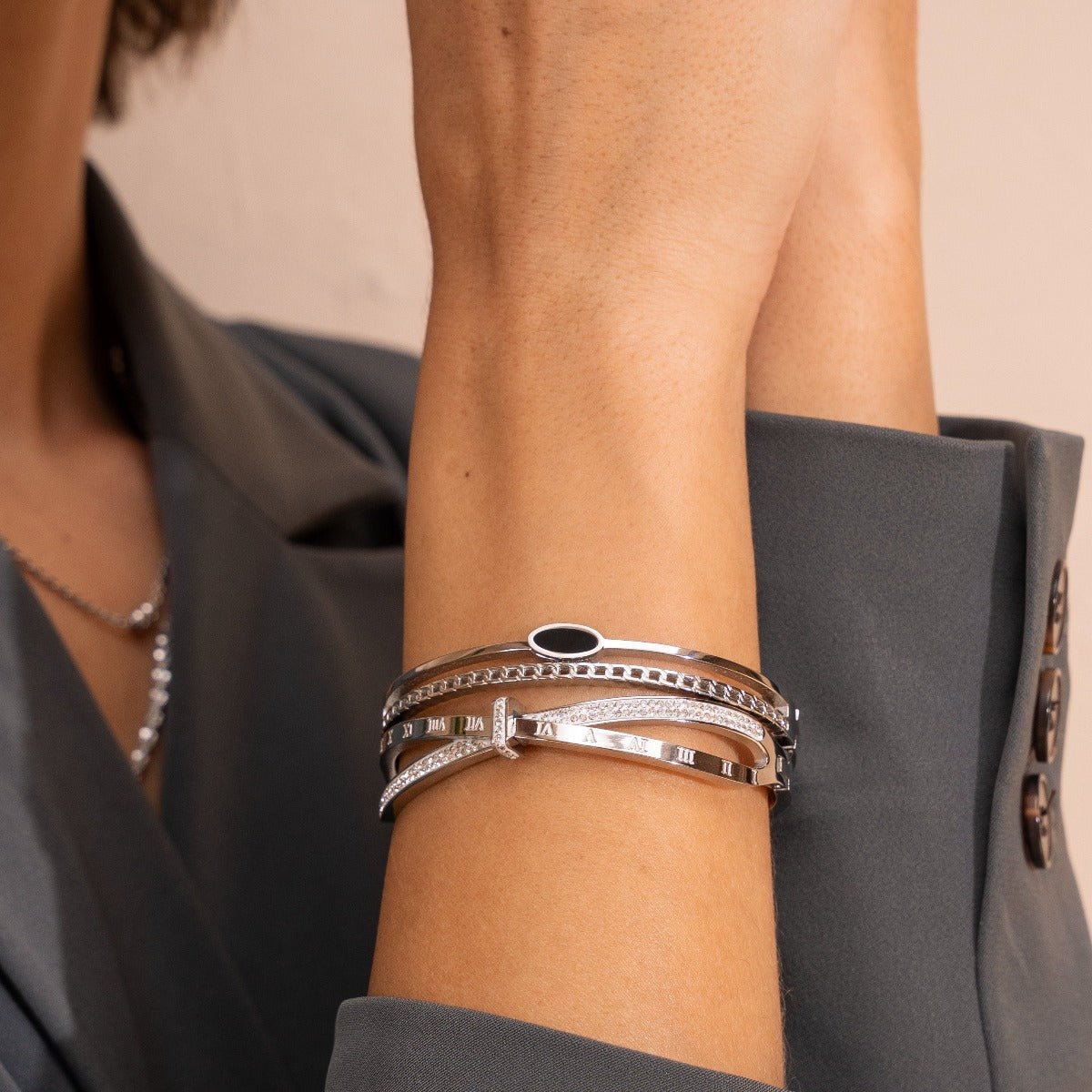 Roman Zirconia Bangle – Silver