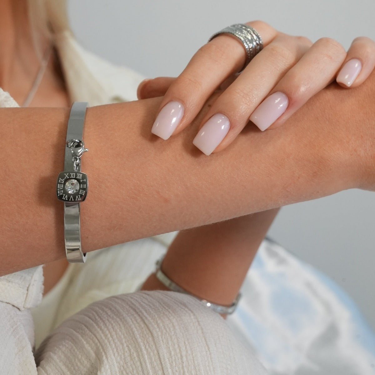 Square Charm Bangle – Silver