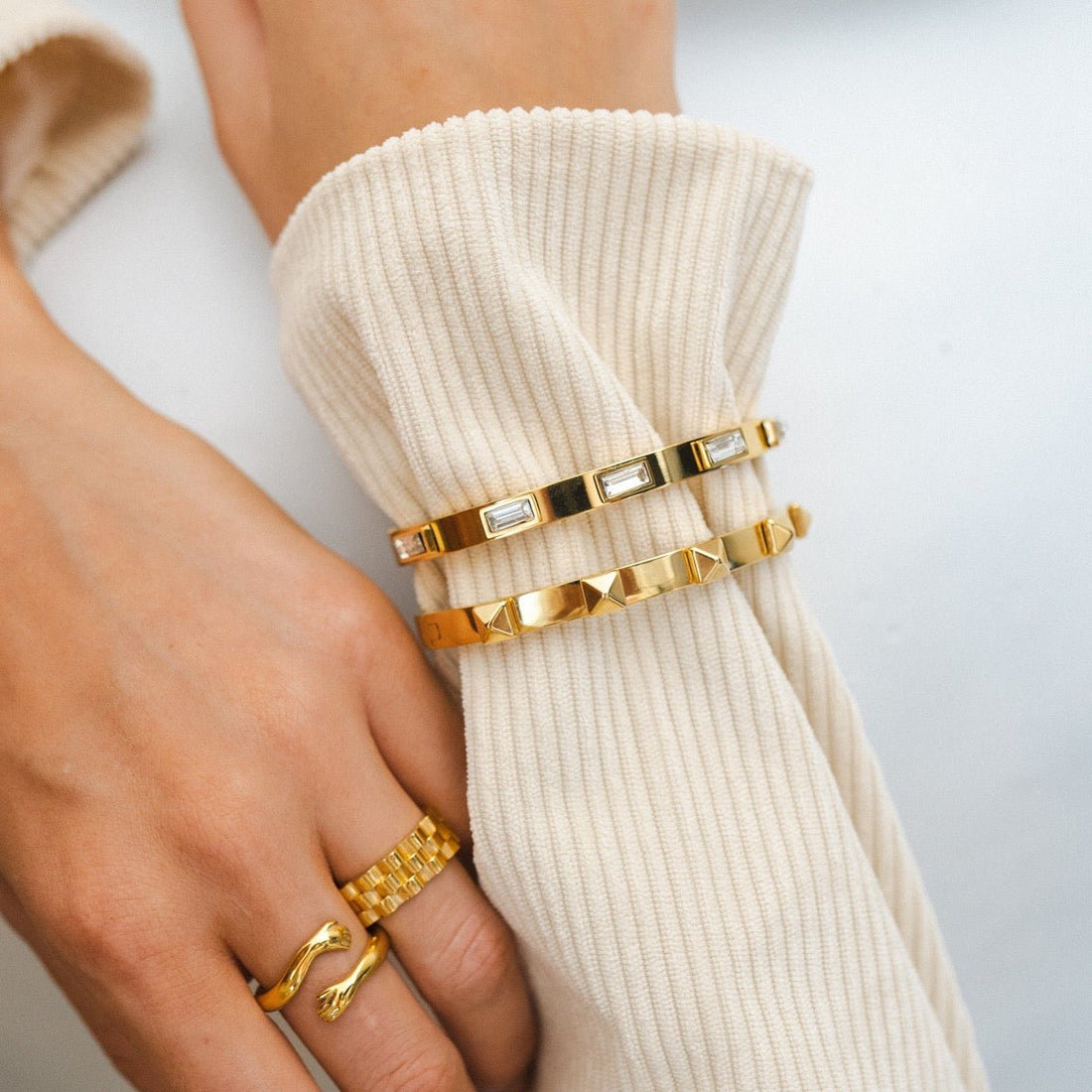 Studded Bangle 18K Gold Plated
