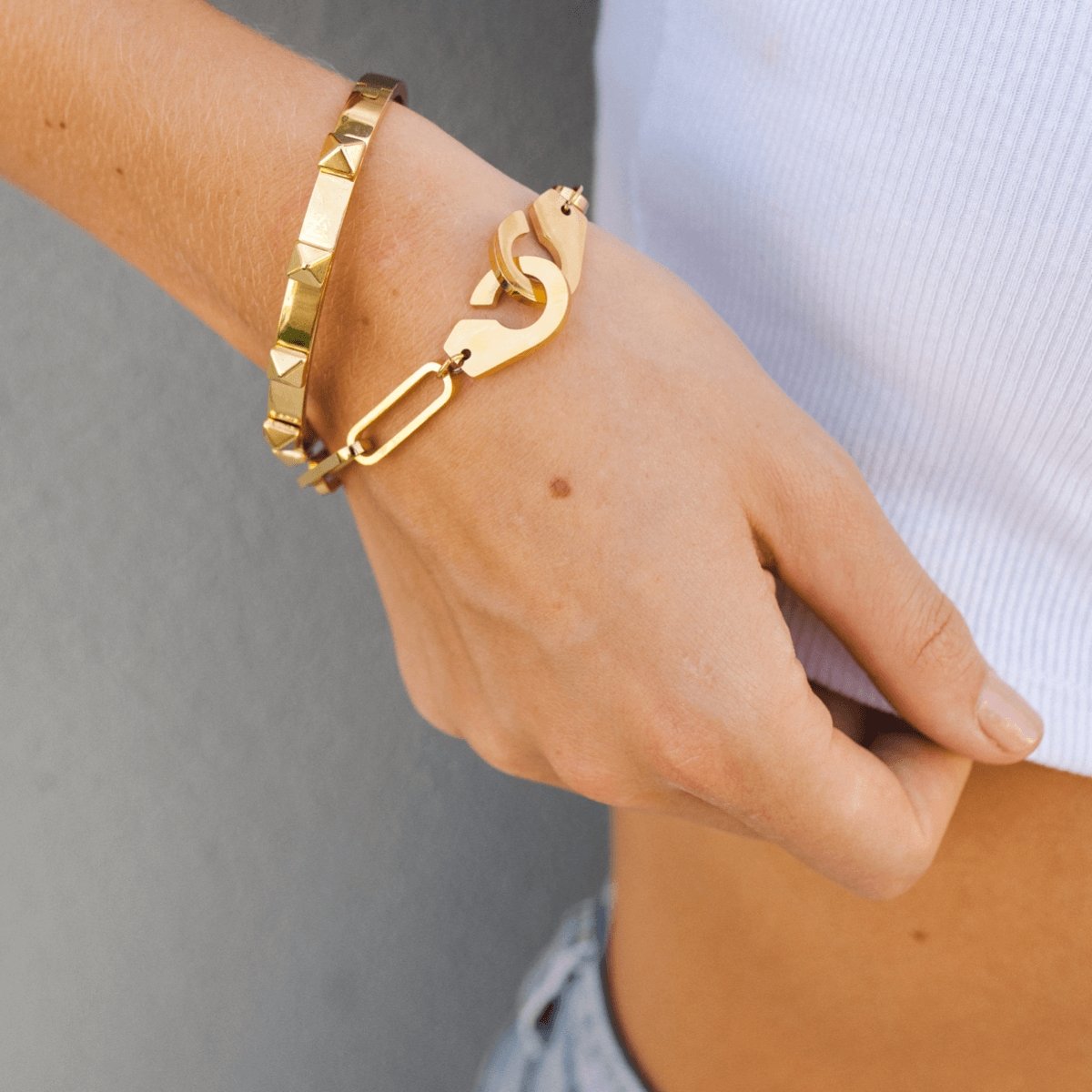 Studded Bangle 18K Gold Plated
