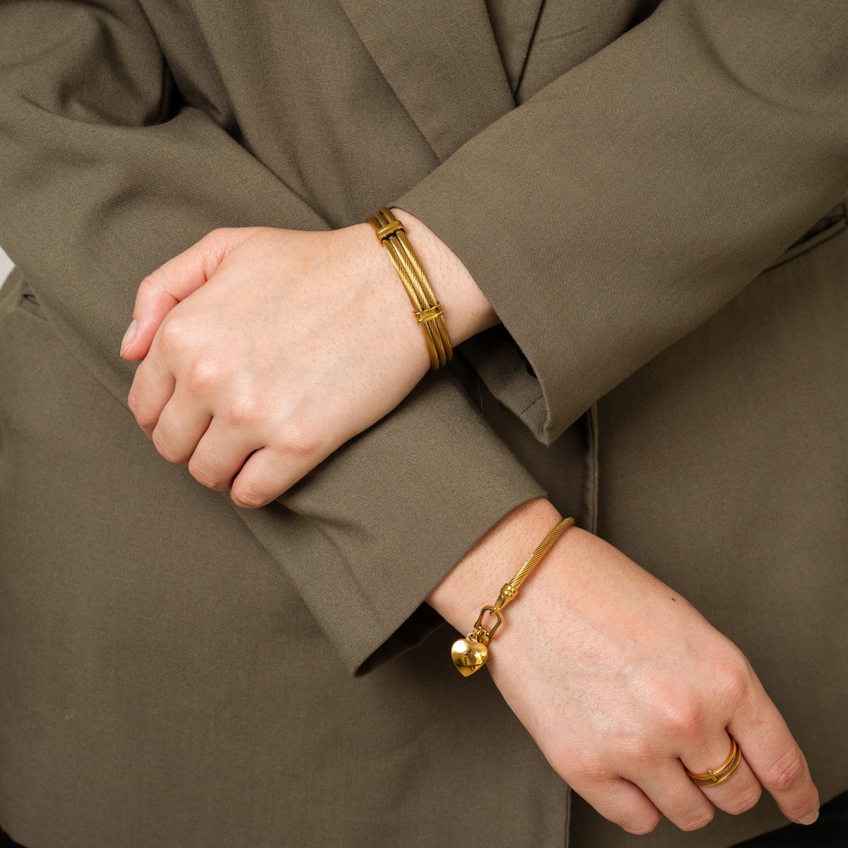 Wire Bangle 18K Gold Plated