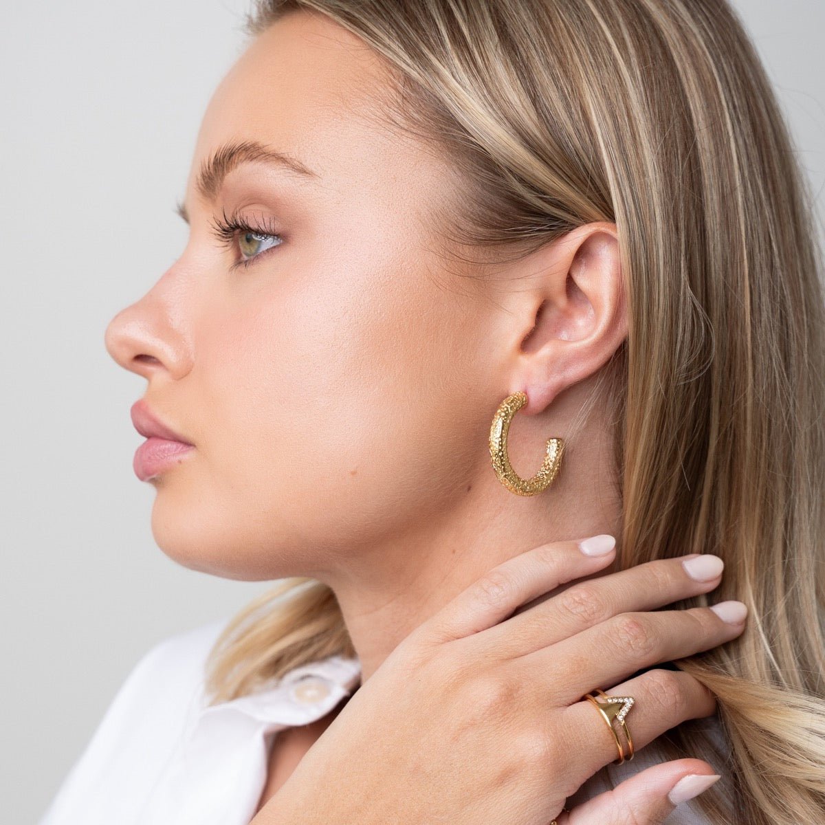 Textured Hoop Earrings 18K Gold Plated