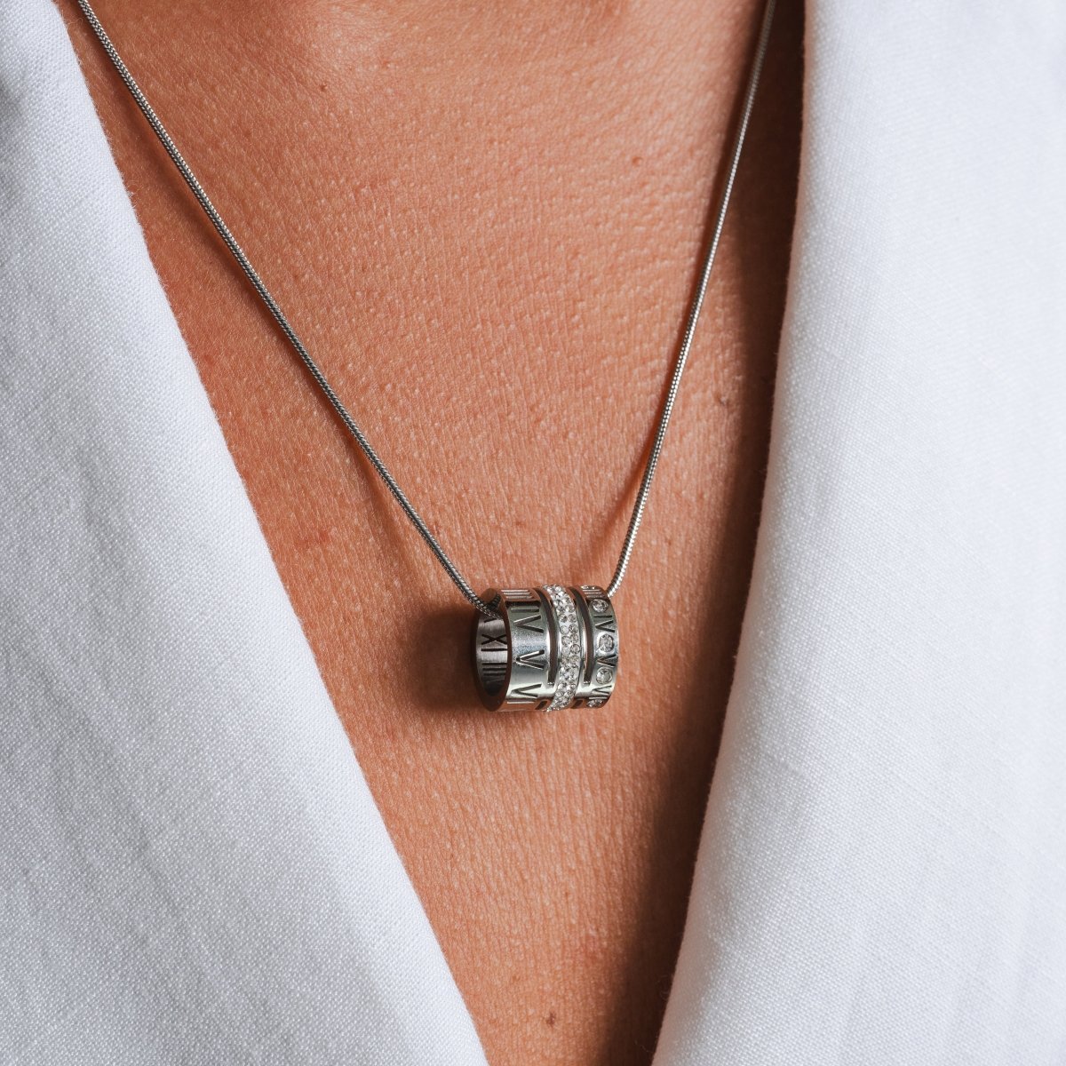 Triple Band Roman Numeral Necklace – Silver