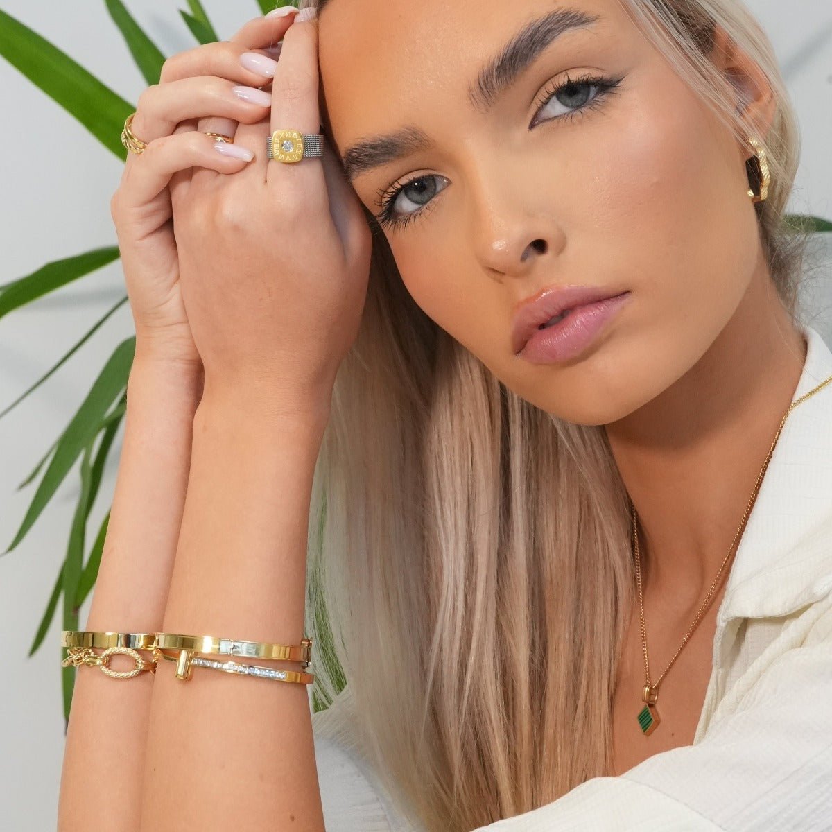 Geometric Minimal Necklace 18K Gold Plated