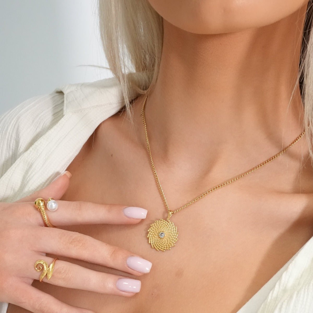 Glow Necklace 18K Gold Plated