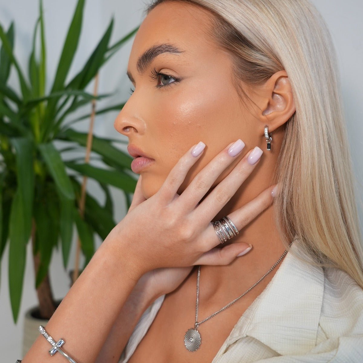 Glow Necklace – Silver