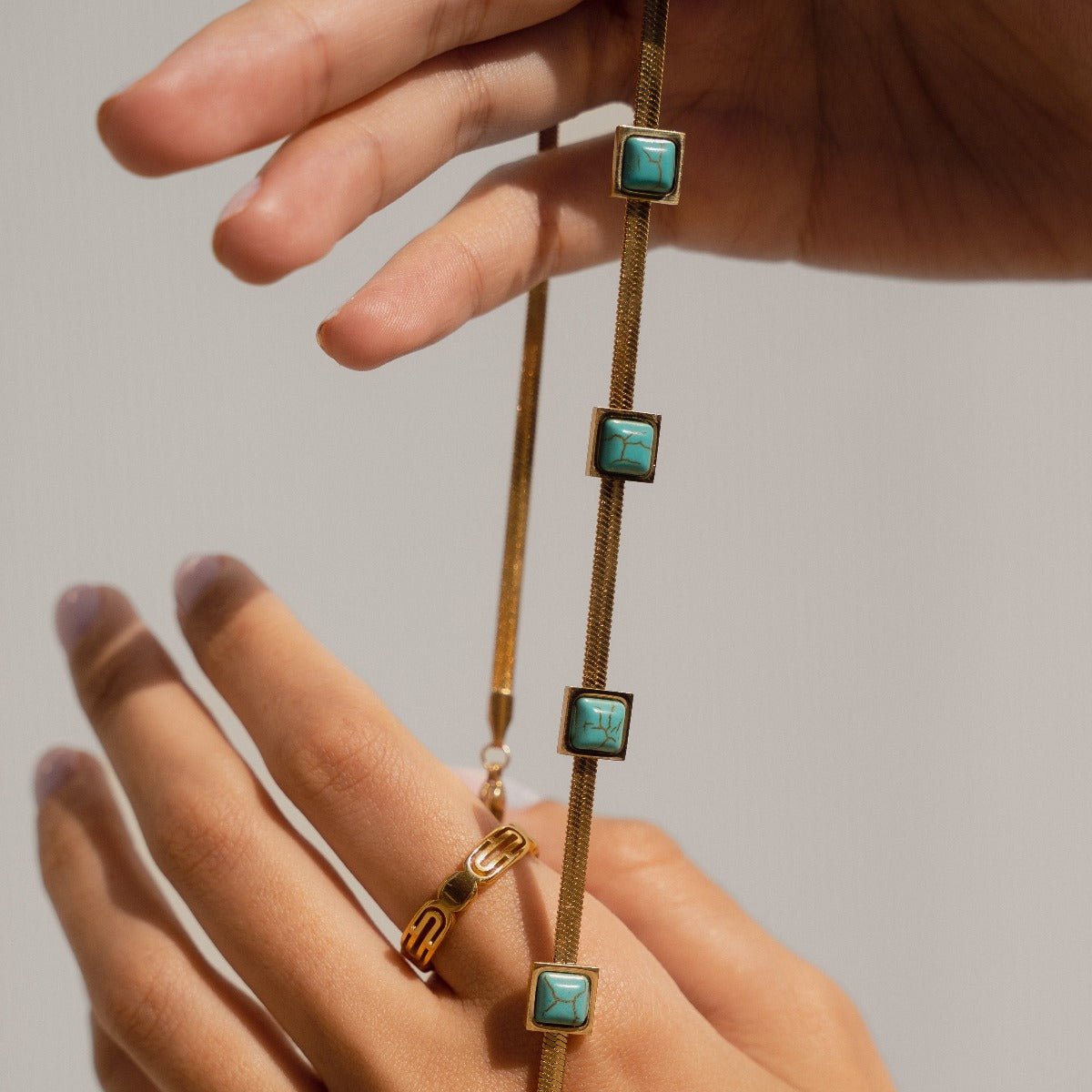Mesh Necklace with Aqua Stone 18K Gold Plated