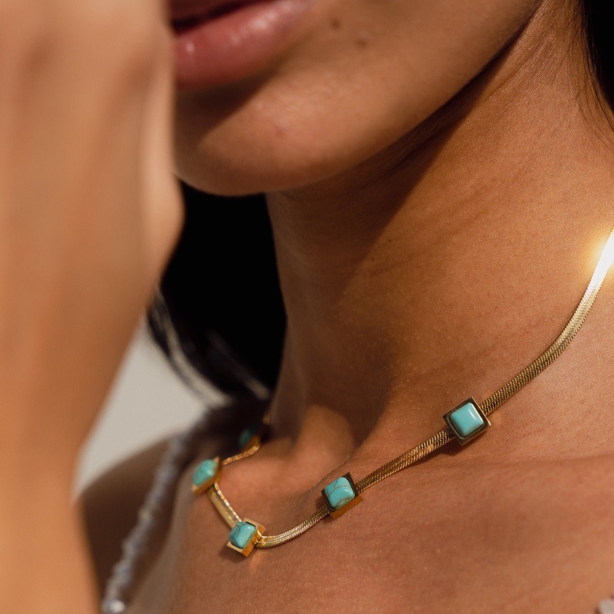 Mesh Necklace with Aqua Stone 18K Gold Plated