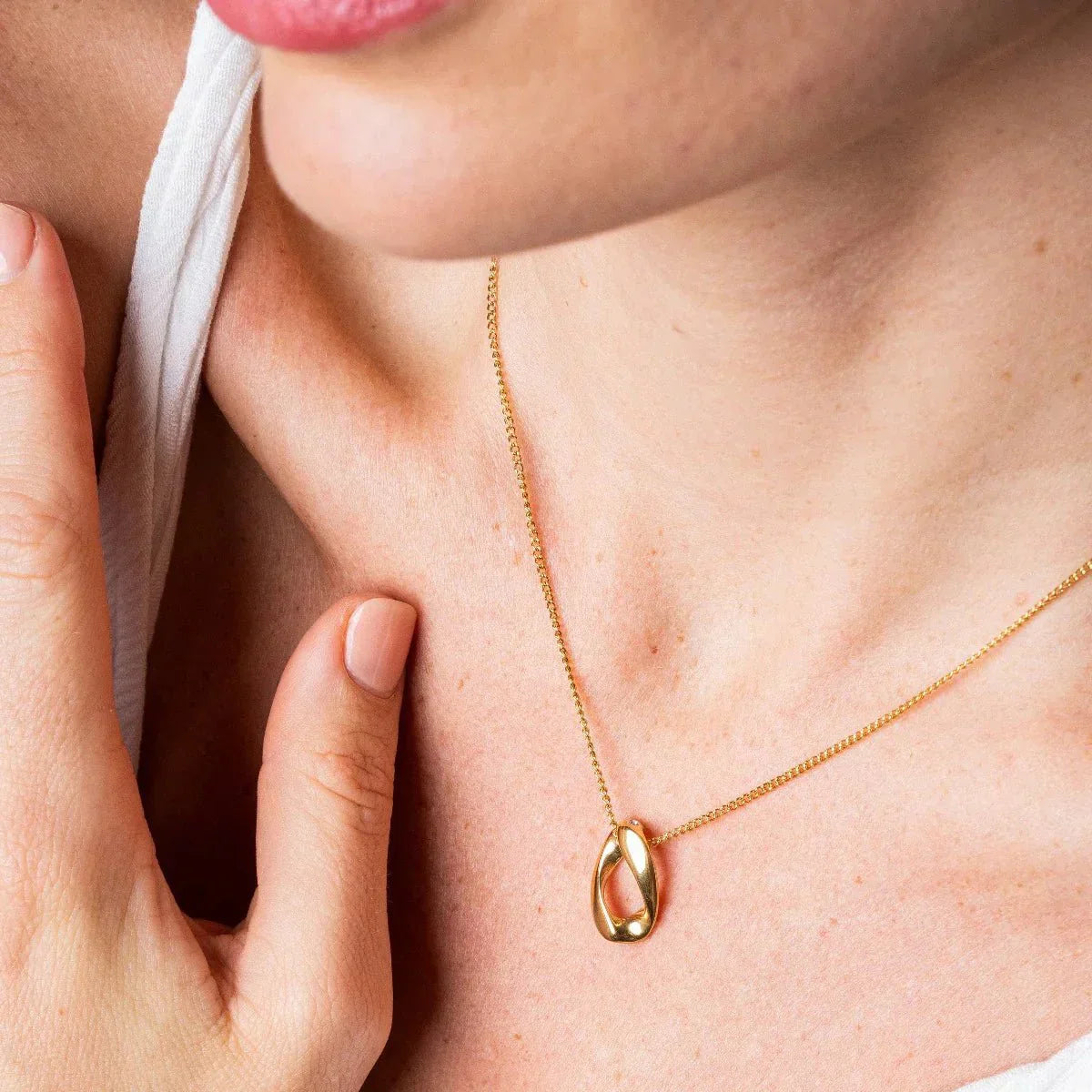 Link Pendant Necklace 18K Gold Plated