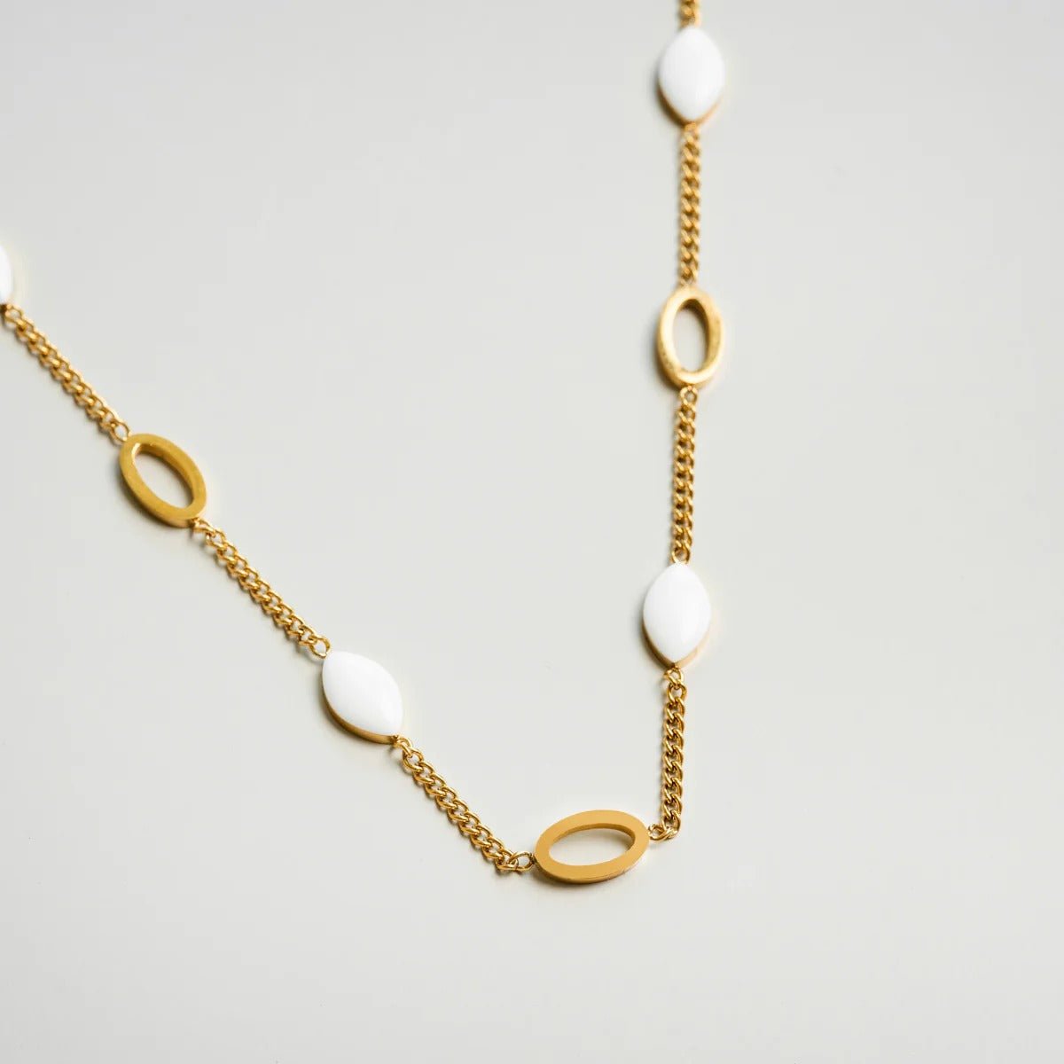 Angellica Oval Pendant Necklace 18K Gold Plated