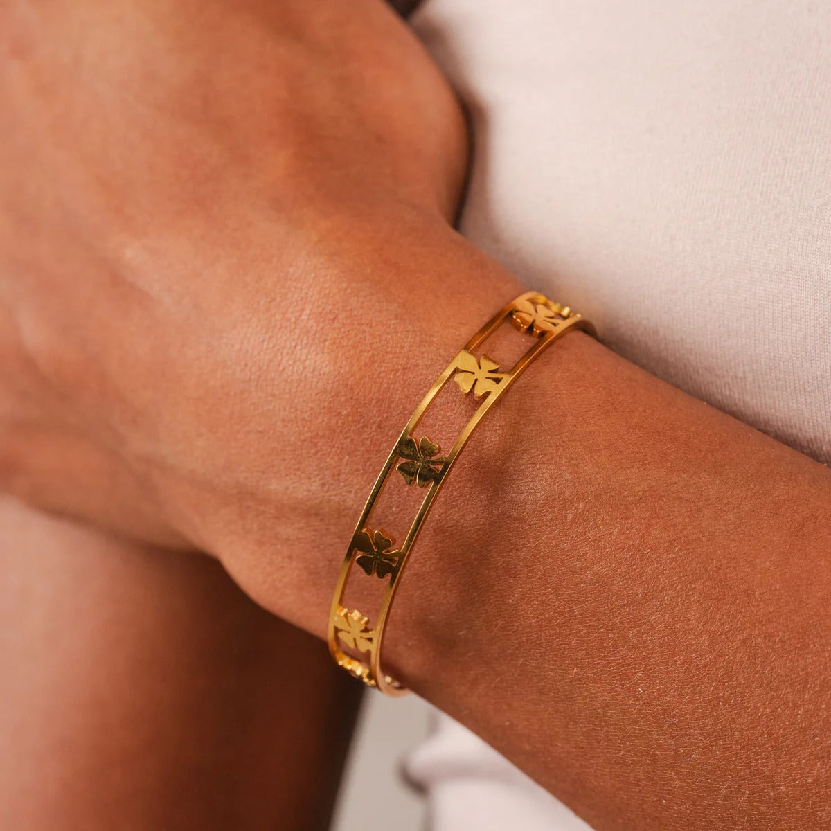 Open Clover Bangle 18K Gold Plated