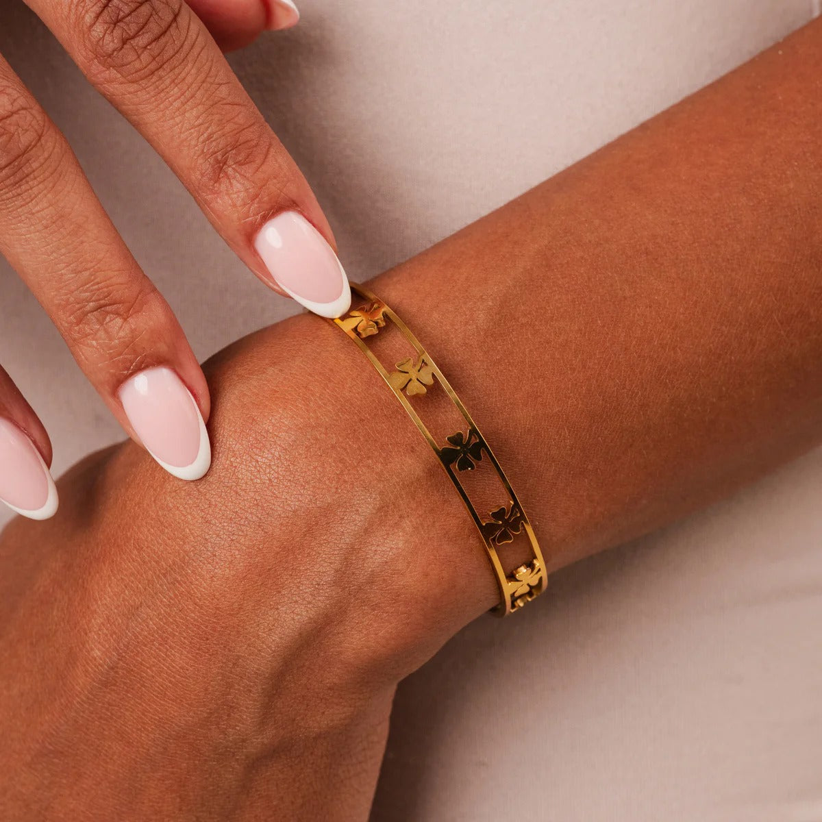 Open Clover Bangle 18K Gold Plated