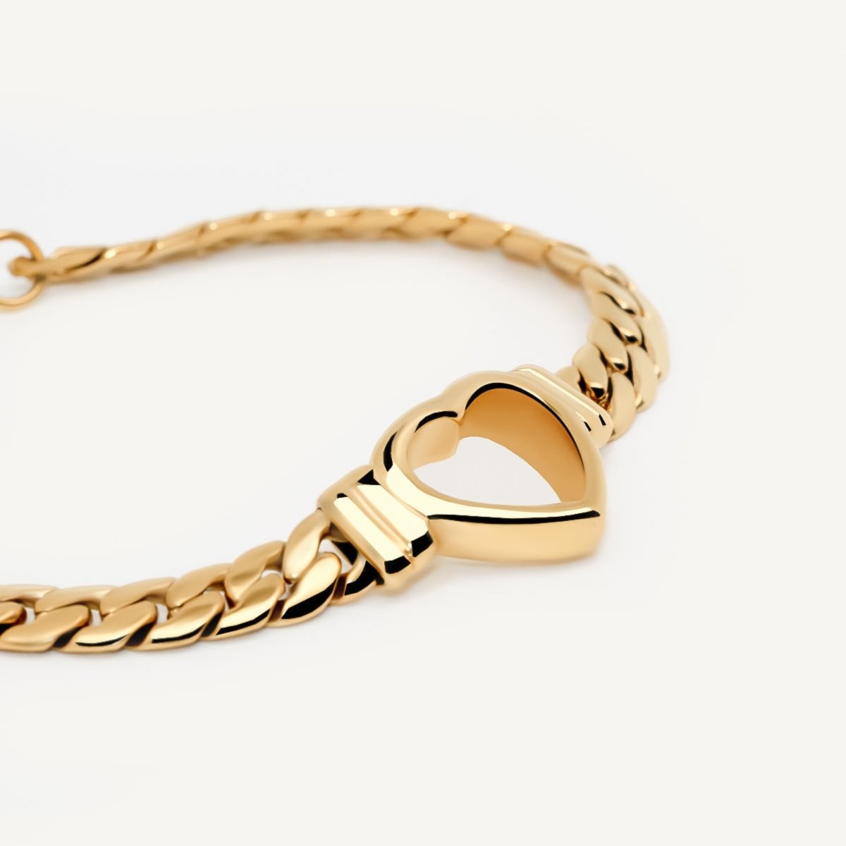 Minimalist Heart Bracelet 18K Gold Plated