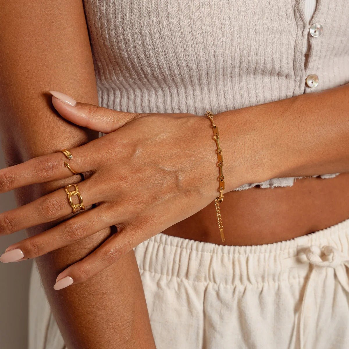 Tablet Link Chain Bracelet 29