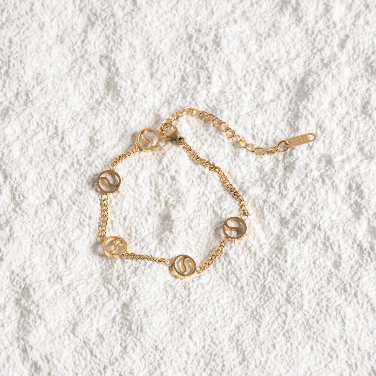 Sierra Pendant Bracelet 18K Gold Plated 29
